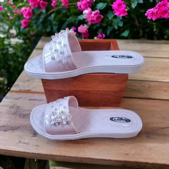 Ladies Light Pink Rubber Slides with Bling - Picture 4 of 7